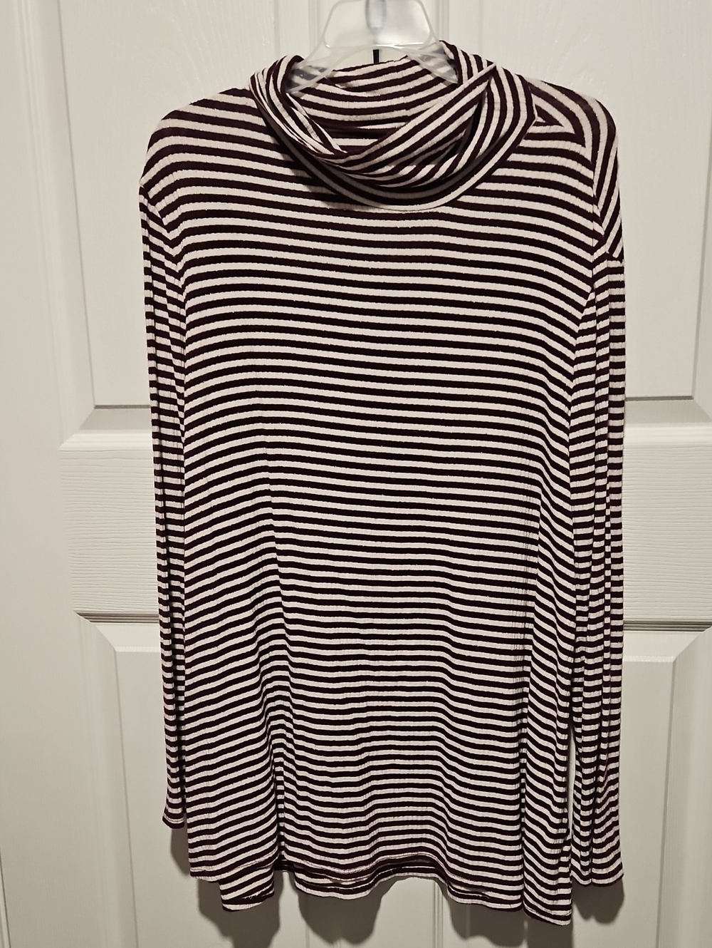 Striped Purple and White Turtleneck With Gold Threading